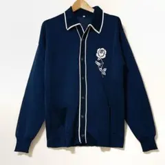 キーネックカラーに花柄刺繍の昭和レトロな長袖カーディガン　薄手