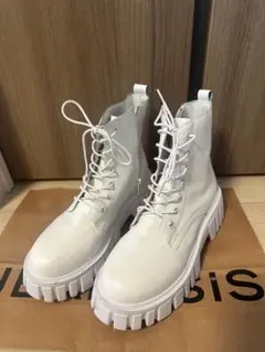 ホワイト 厚底ハイカットブーツ