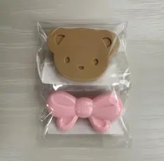 ファミリア　familiar　ピンクマ　ピンリボン　安全ピン ベージュ　ピンクのサムネイル