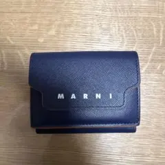 未使用MARNIマルニ パテントレザー二つ折り財布 ドット ブラック 箱 