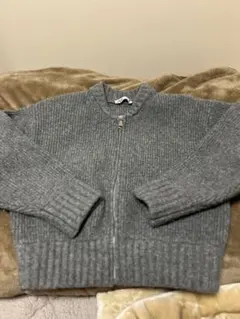 ZARA グレー リブ編み ジップアップセーター　カーディガン