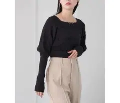 アース スクエアネックシャーリングニットプルオーバー ブラック フリーサイズ