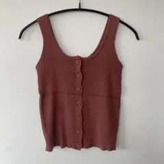 リブ編みボタン付きタンクトップ くすみピンク