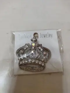シルバー クラウン型 ブローチ