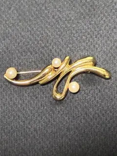 GIVENCHYヴィンテージブローチ パール付き