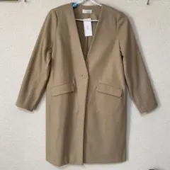 新品タグ付き　ノーカラーコート（中茶）