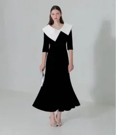 【新品タグ付き】LEJA 配色アシンメトリービッグカラーベロアドレス