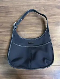 Coach ブラックナイロンショルダーバッグ