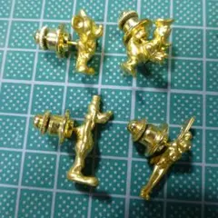 ドナルドダックピンバッジ、他 計4個