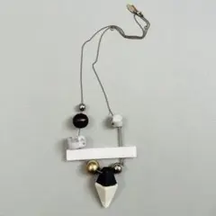 【美品】ENFOLD エンフォルド デザインネックレス モノトーンのサムネイル
