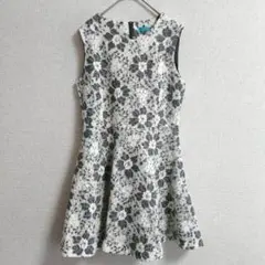 Item thumbnail for item 34cb6fcd-7f2e-410e-81c3-3f9c4791fa42