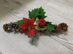 クリスマスリース 松ぼっくり ポインセチア