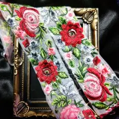 インド刺繍リボン‼️カット 素敵な柄です(*´艸`) 手芸 ハンドメイドにも☆