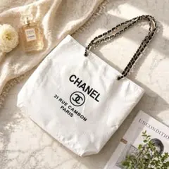 CHANEL ショルダーバッグ新品ノベルティ