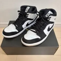 【美品】Nike Air Jordan 1 Mid ブラックホワイト　27.5