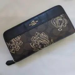 COACH フラワー柄 長財布
