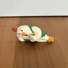 コンコンブル お正月 ニワトリ 寝転び
