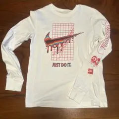 Nike ロングTシャツ　ホワイトのサムネイル