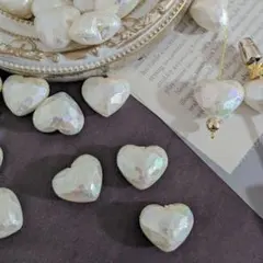 【AB54】ハート型ビーズ　オーロラ　パールホワイト　8個