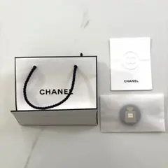 CHANEL ショップ袋 ギフト用カード　缶バッジ