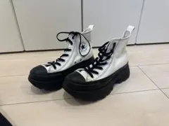 2回使用したConverse 厚底ハイカットスニーカー ホワイト/ブラック