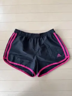 adidas ショートパンツ　Mサイズ