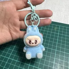 クリスマス値下げラブブ キーホルダー チャーム ぬいぐるみ ブルー1個