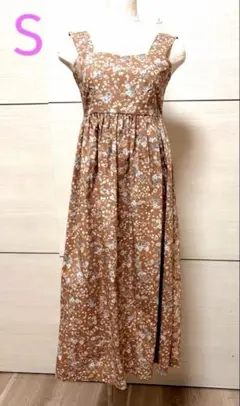 〈新品未使用〉 夏のリゾートロングワンピース S 美品のサムネイル