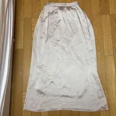 SALOON サテンスカート