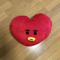 BTS Vのキャラクター(Tata)ハート型赤いぬいぐるみ