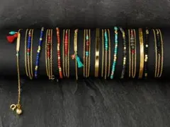 「新品　未使用」トリプルチェーンブレスレット コーラル　ゴールド  M