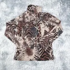 『DOMANI STYLE』トップス　カットソー　ハイネック　総柄　アニマル柄