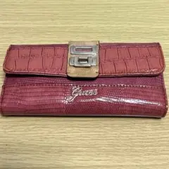 Guess ピンク クロコダイル風 長財布のサムネイル