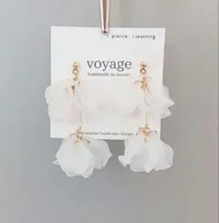 ブライダル 花びら ホワイト ピアス イヤリング フラワー ハンドメイド