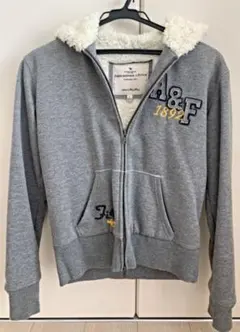 アバクロンビー&フィッチ(Abercrombie&Fitch) パーカー