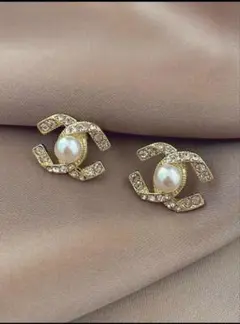 ココマーク風　ピアス　CCロゴ