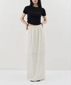 HANNE ドットサテンロングスカートのサムネイル