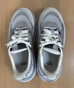 UGG グレー 厚底スニーカー