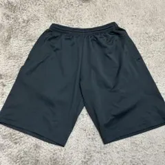 美品！ 黒のハーフパンツ 半ズボン