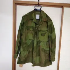 Item thumbnail for item 3916d4aa-5772-486e-af49-01d10b36ccc0