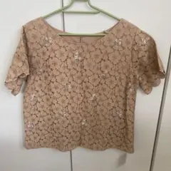 新品タグ付き　半袖トップス　花柄刺繍