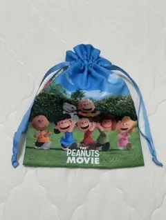 新品未使用 スヌーピー 巾着 PEANUTSムービーデザイン