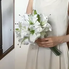 白グリーン　ウェディングブーケ　結婚式　ラウンドブーケ　カサブランカ　ユリ　造花