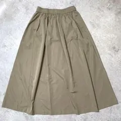 ✨極美品✨ユニクロ ボリュームロングスカート M カーキ ベージュ ウエストゴム