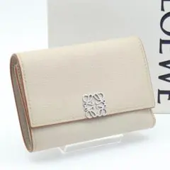 LOEWE 三つ折り財布 ホワイト - メルカリ