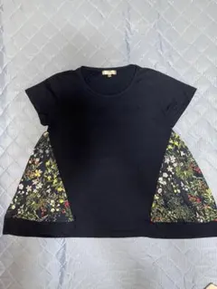 【ON LOVE OFF】半袖花柄カットソー