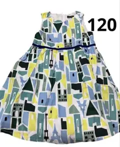 美品⭐︎BeBe 幾何学模様ワンピース　リゾート　旅行　発表会120