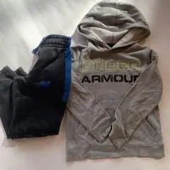 UNDER ARMOUR グレー フード付きパーカー YSM