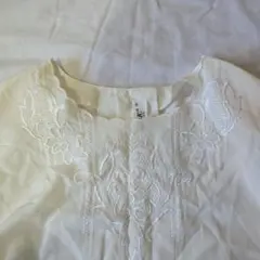 【良品】【レア】刺繍入りホワイト長袖ブラウス 昭和レトロ