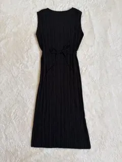 あっ。様専用　ユニクロ　プリーツノースリーブ　ワンピース